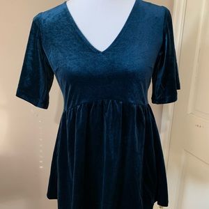 H&M Mama small Teal velvet empire-waist top